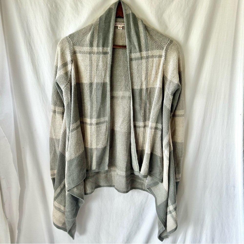 Merona Gray and Cream Plaid Cardigan